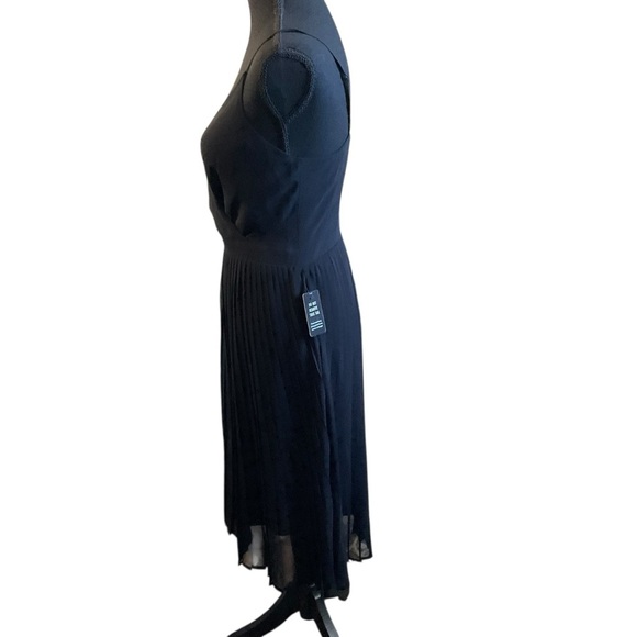 Express Black Pleated Midi Dress XS — Spaghetti Strap Wrap V-Neck Fit & Flare - Picture 3 of 9